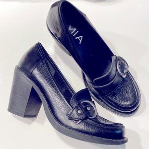 EUC VTG Black Y2K Chunky Preppy Goth Heeled Loafers Business Casual 90's